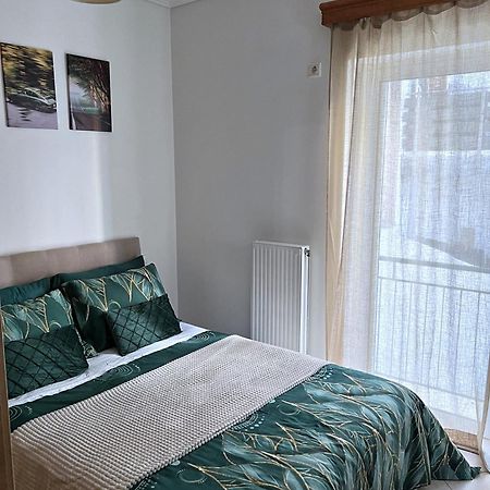 Апартаменты H&H Cozy Retreat Пирей Экстерьер фото